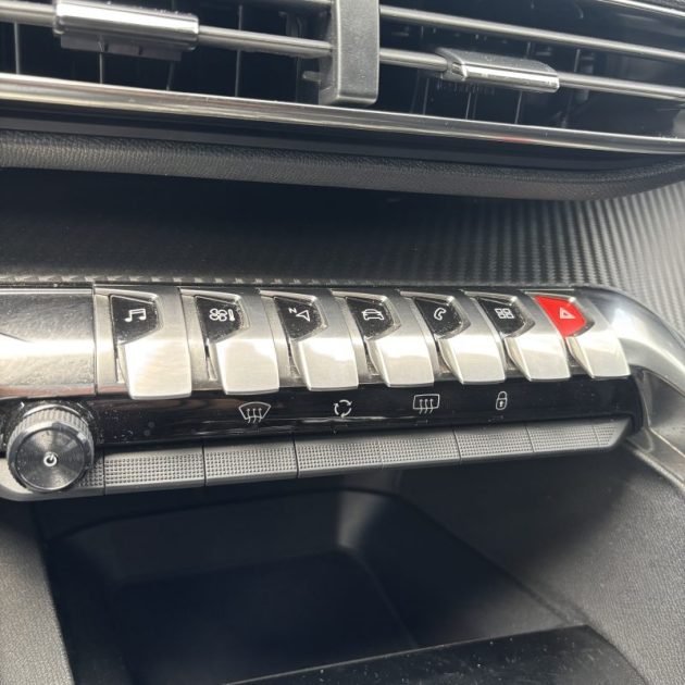 PEUGEOT 3008 1.5 BlueHDi 130ch Active Business S&S EAT8 garantie 12 mois