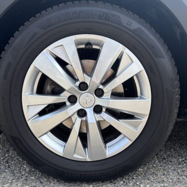 PEUGEOT 3008 1.5 BlueHDi 130ch Active Business S&S EAT8 garantie 12 mois