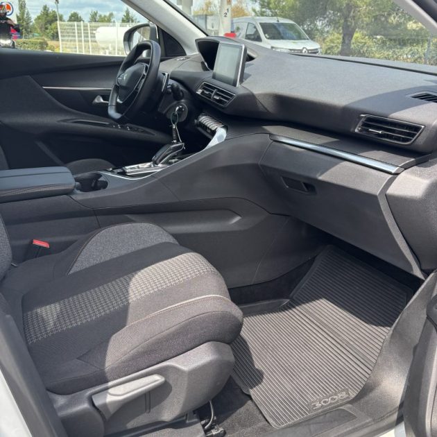 PEUGEOT 3008 1.5 BlueHDi 130ch Active Business S&S EAT8 garantie 12 mois
