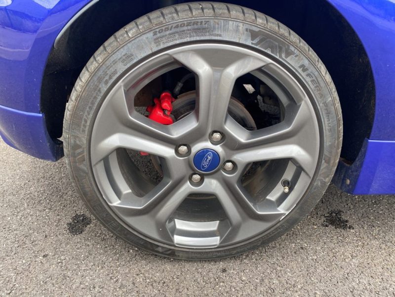 FORD FIESTA ST 1.6 L 182 ch , Distribution et entretien à jour