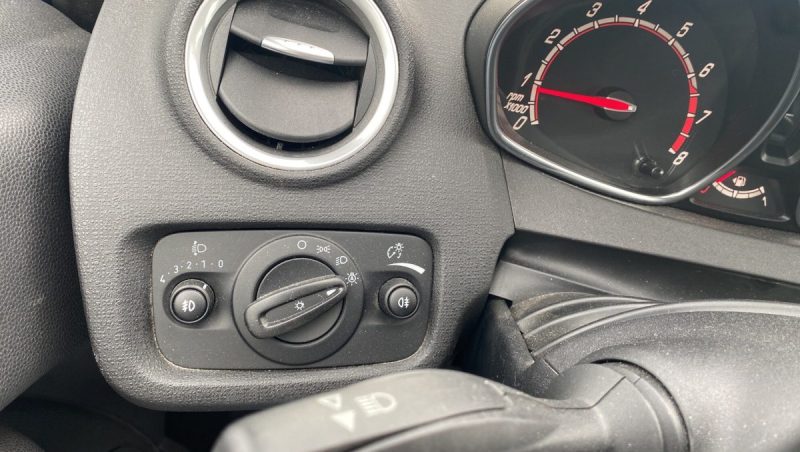 FORD FIESTA ST 1.6 L 182 ch , Distribution et entretien à jour