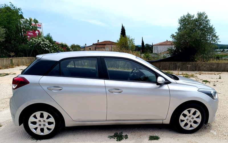 HYUNDAI I20 1.1 CRDi - 75 II Intuitive  2015 Garantie 3 mois 