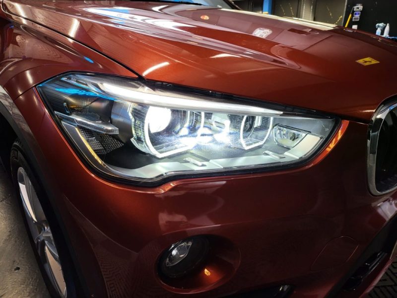  BMW X1 1.8i SPORTLINE sDRIVE / SIEGES CHAUFFANTS / HAYON ELECTRIQUE