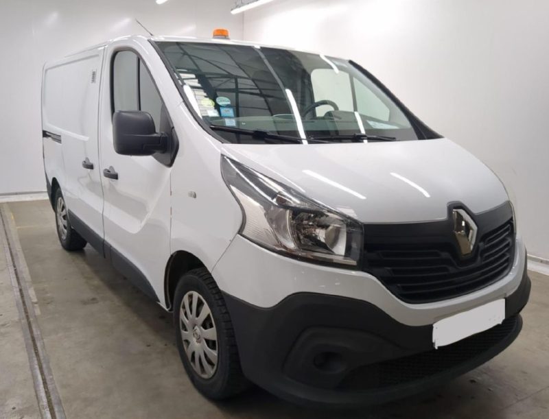 RENAULT TRAFIC III Fourgon 1.6 dCi 120 cv Grand Confort garantie 12 mois 