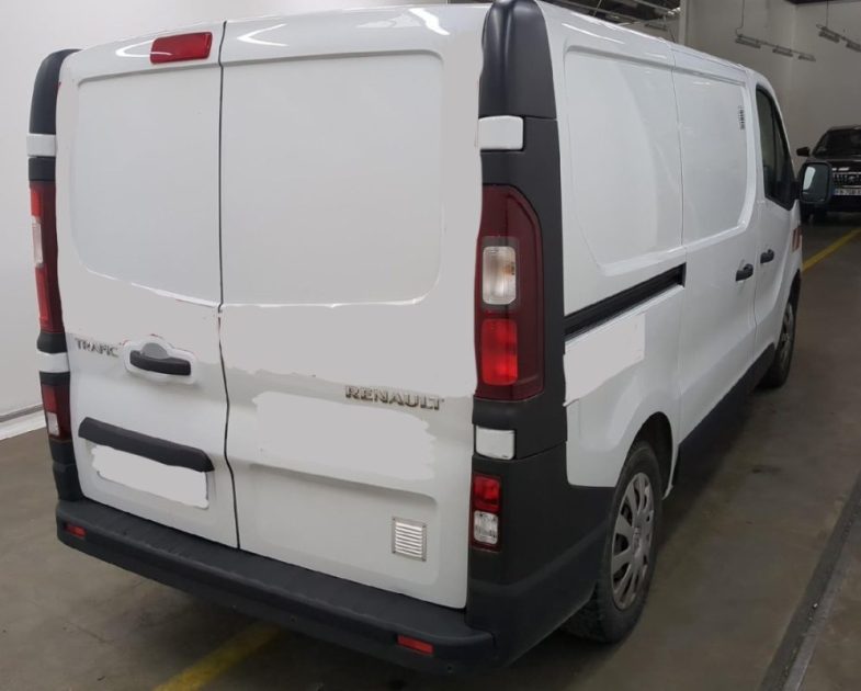 RENAULT TRAFIC III Fourgon 1.6 dCi 120 cv Grand Confort garantie 12 mois 