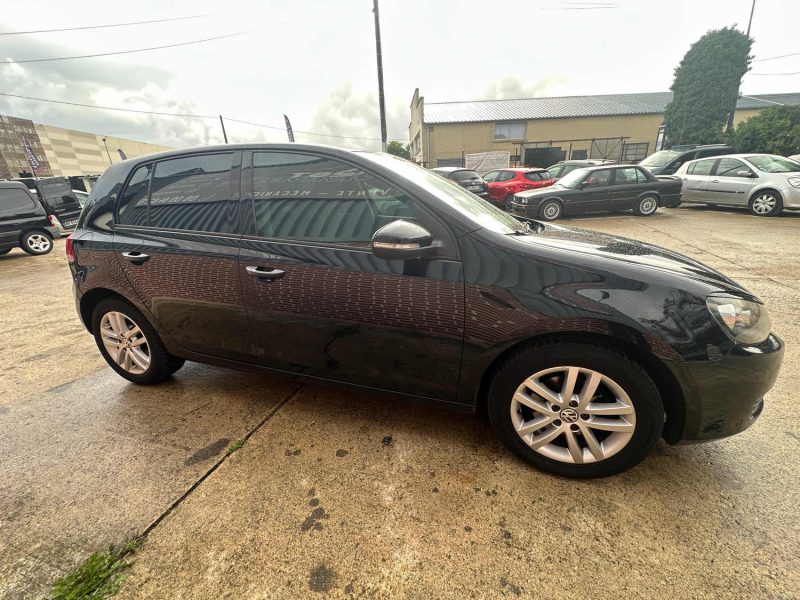 VOLKSWAGEN GOLF 2010