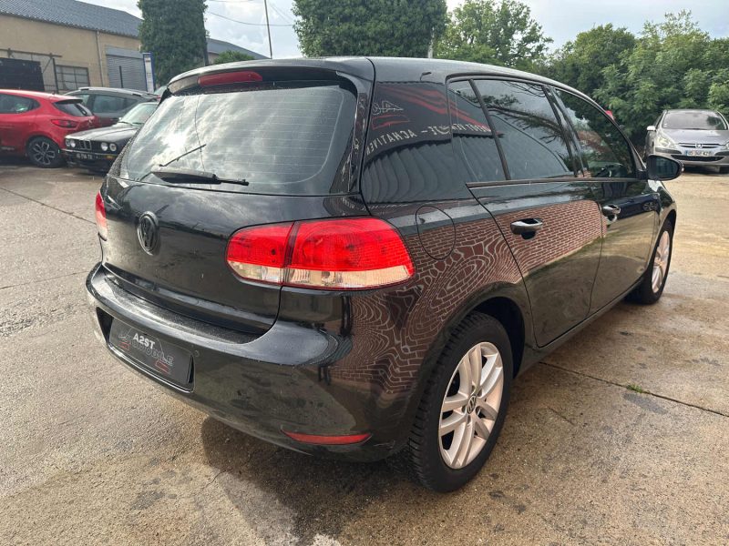 VOLKSWAGEN GOLF 2010