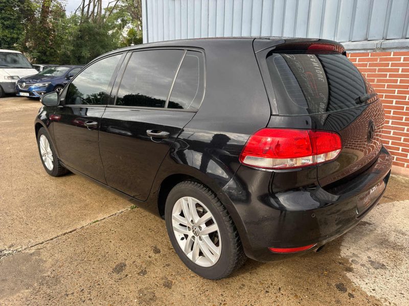 VOLKSWAGEN GOLF 2010