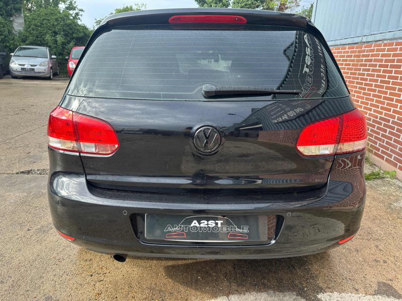 VOLKSWAGEN GOLF 2010