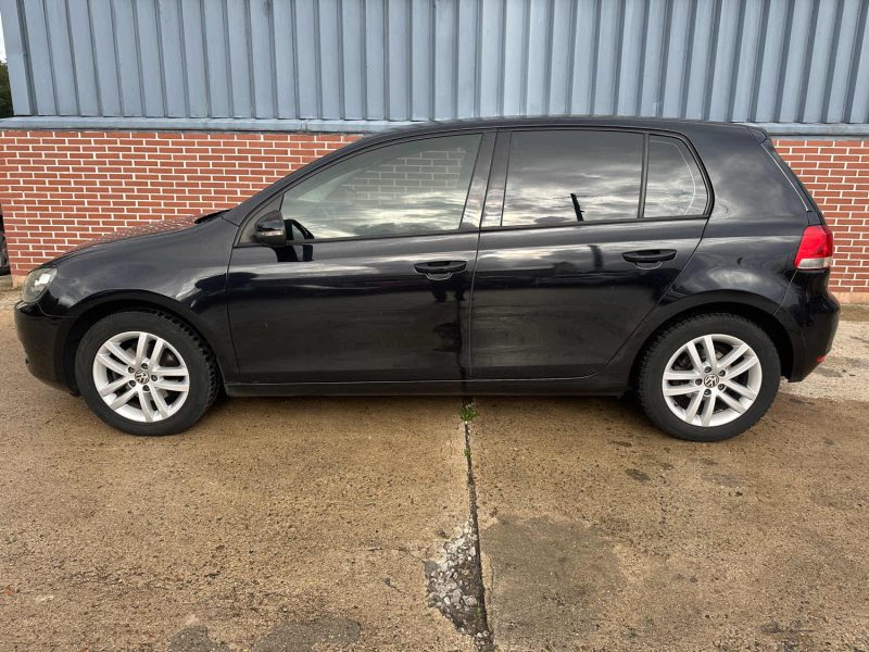 VOLKSWAGEN GOLF 2010