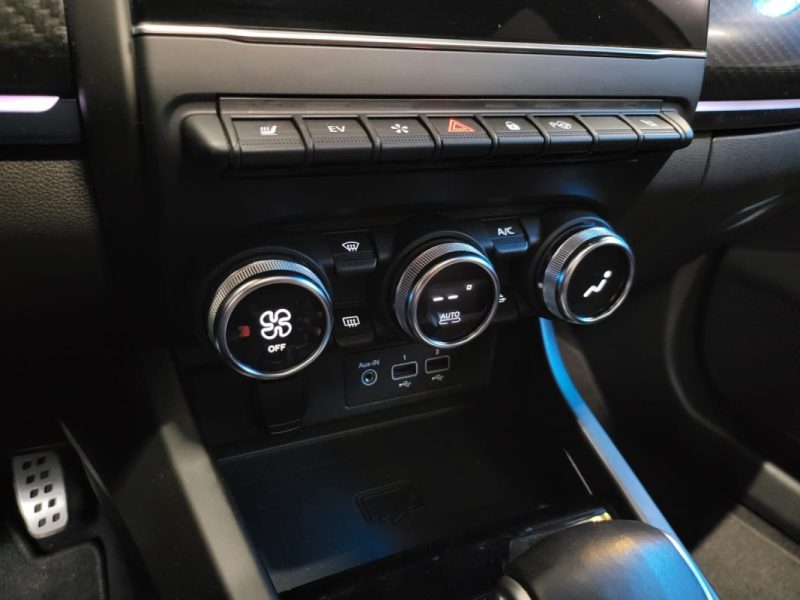 RENAULT ARKANA 1.6 E-Tech 145ch RS LINE / SUIVI RENAULT + TOIT OUVRANT + VOLANT CHAUFFANT + CARPLAY