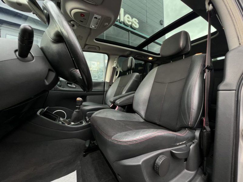 RENAULT ESPACE 4 IV PHASE 2 2.0 DCI 150 Cv TOIT PANORAMIQUE / 7 PLACES