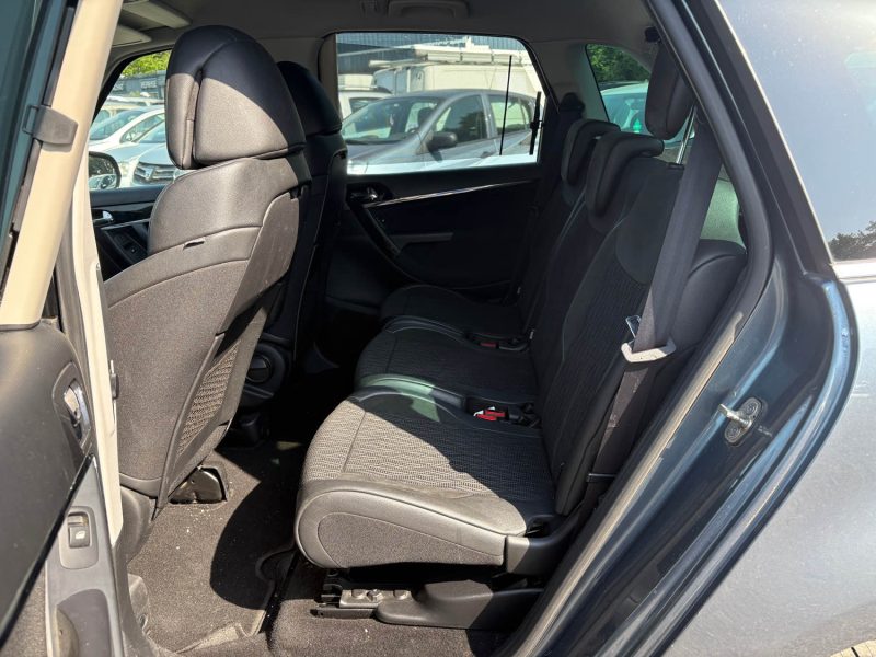 1.6 HDI 112cv boîte Auto exclusive garanti 12 MOIS