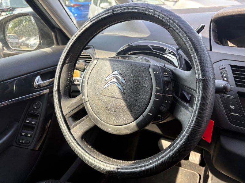 1.6 HDI 112cv boîte Auto exclusive garanti 12 MOIS