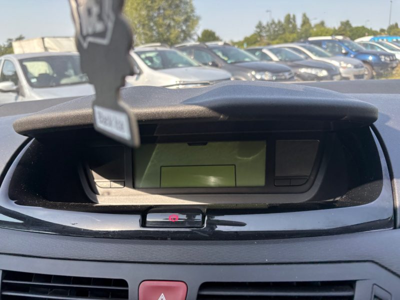 1.6 HDI 112cv boîte Auto exclusive garanti 12 MOIS