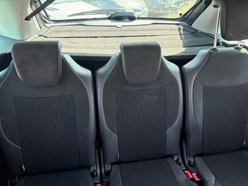 1.6 HDI 112cv boîte Auto exclusive garanti 12 MOIS