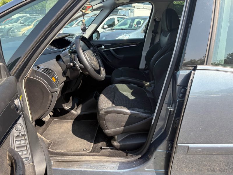 1.6 HDI 112cv boîte Auto exclusive garanti 12 MOIS