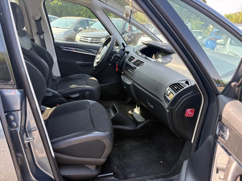 1.6 HDI 112cv boîte Auto exclusive garanti 12 MOIS