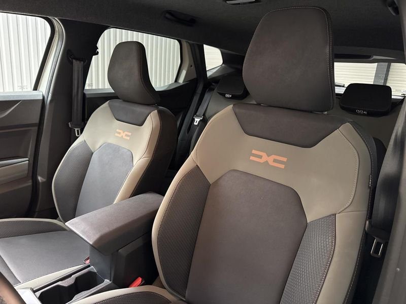 Dacia Duster Hybrid 140 4x2 extreme + pack techno