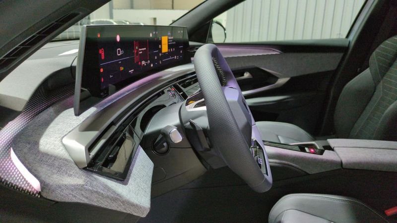 Peugeot 3008 nouveau Hybrid 145 e-dcs6 gt + pack 360 vision & drive assist plus