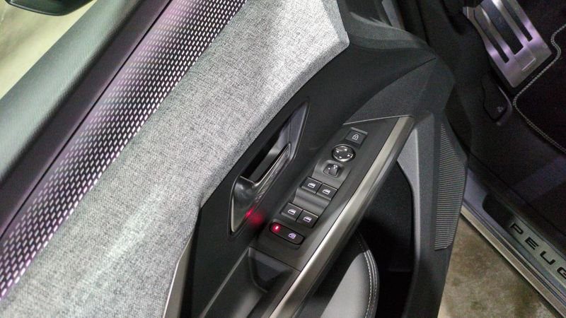 Peugeot 3008 nouveau Hybrid 145 e-dcs6 gt + pack 360 vision & drive assist plus