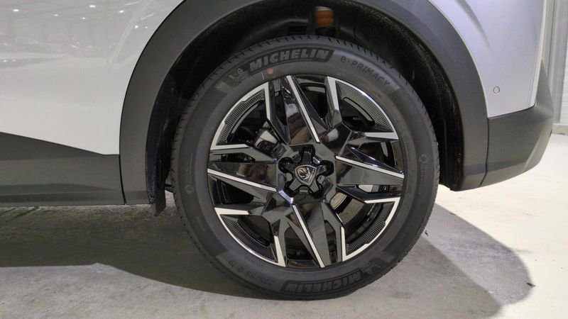 Peugeot 3008 nouveau Hybrid 145 e-dcs6 gt + pack 360 vision & drive assist plus