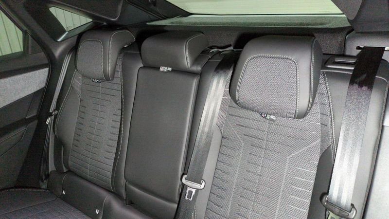 Peugeot 3008 nouveau Hybrid 145 e-dcs6 gt + pack 360 vision & drive assist plus