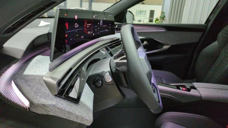 Peugeot 3008 nouveau Hybrid 145 e-dcs6 gt + pack 360 vision & drive assist plus