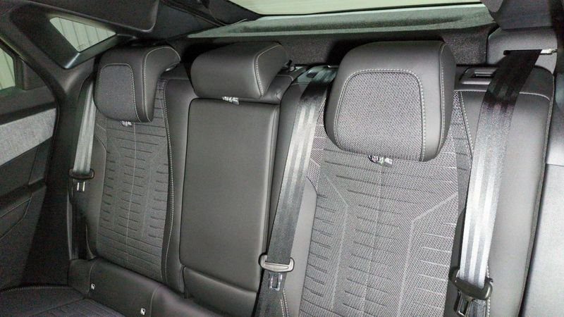 Peugeot 3008 nouveau Hybrid 145 e-dcs6 gt + pack 360 vision & drive assist plus