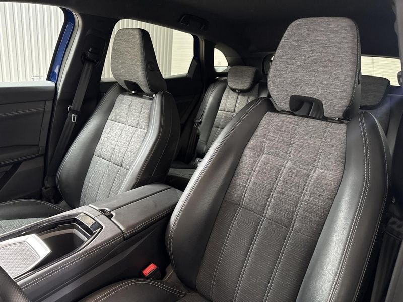 Renault Austral E-tech hybrid 200 techno + navi + pack safety