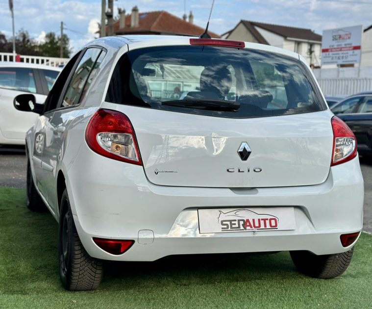 RENAULT CLIO III 2012