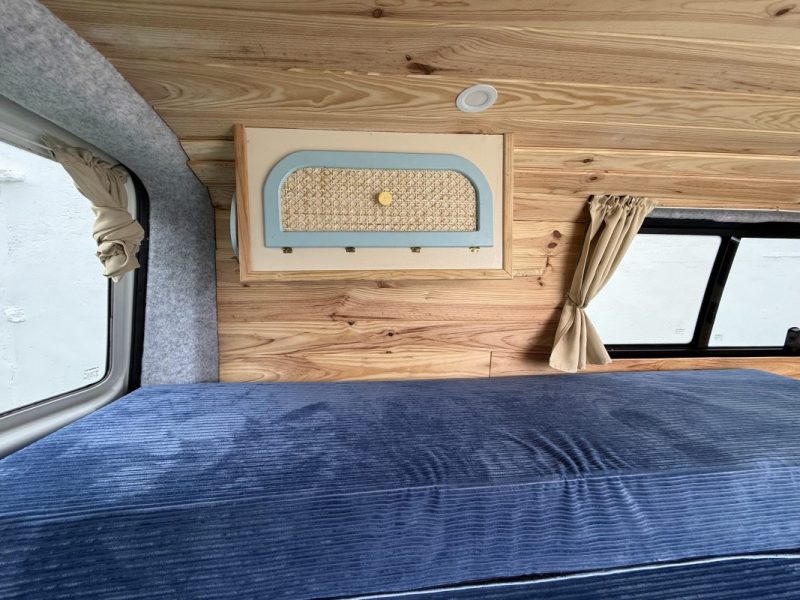 VOLKSWAGEN TRANSPORTER 2019