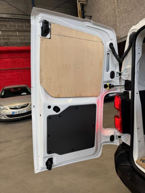 PEUGEOT EXPERT Long 2.0 BlueHDi 120 S&S Asphalt EAT8 