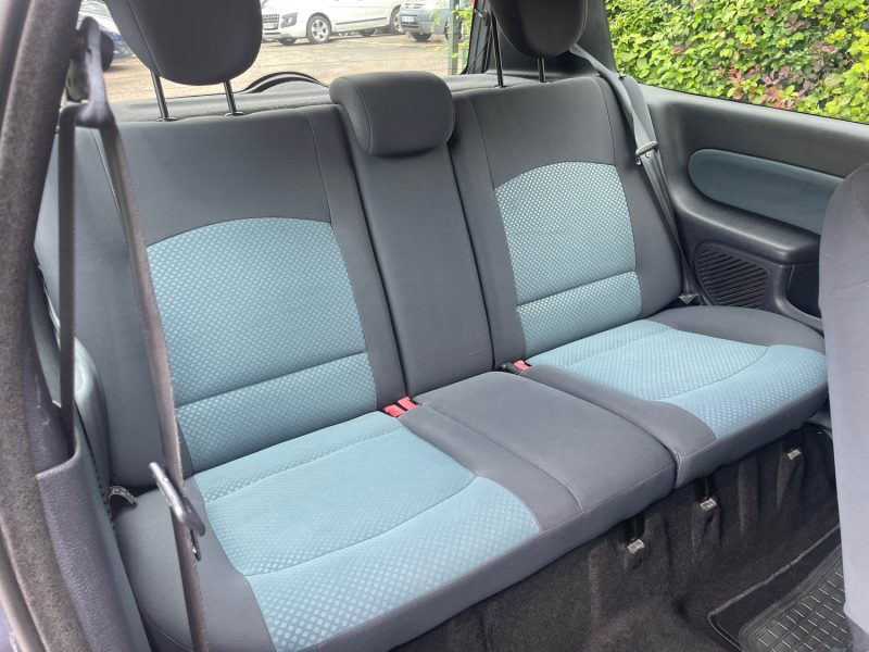 RENAULT CLIO II PHASE II 1.2i 75CV