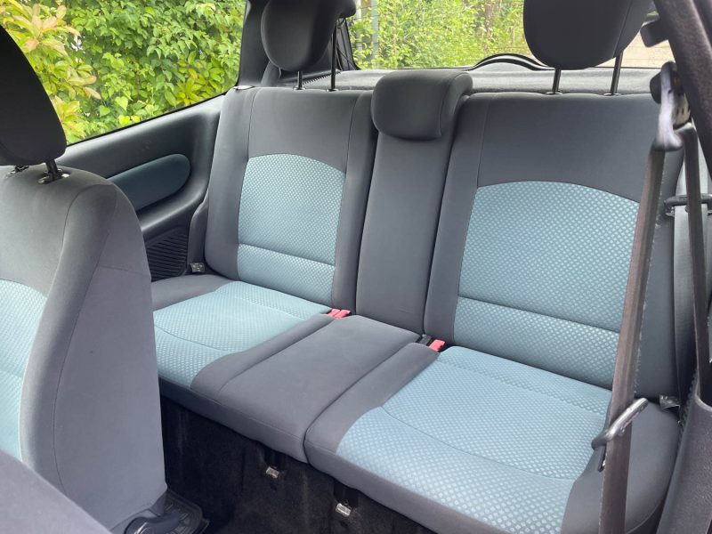 RENAULT CLIO II PHASE II 1.2i 75CV