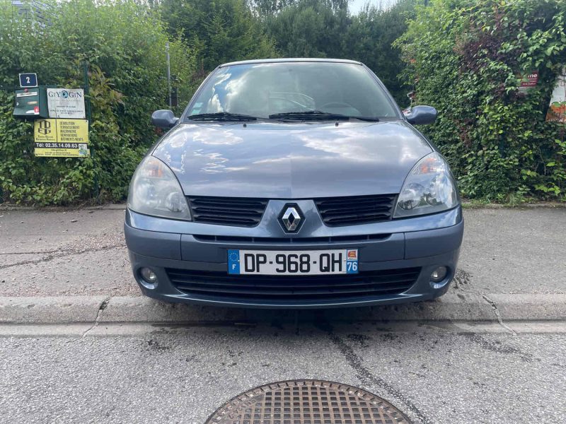 RENAULT CLIO II PHASE II 1.2i 75CV