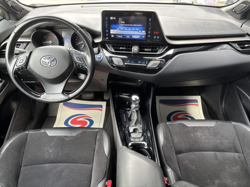 TOYOTA C-HR 122h Collection - JBL