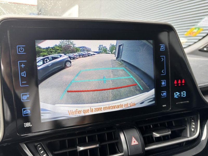 TOYOTA C-HR 122h Collection - JBL