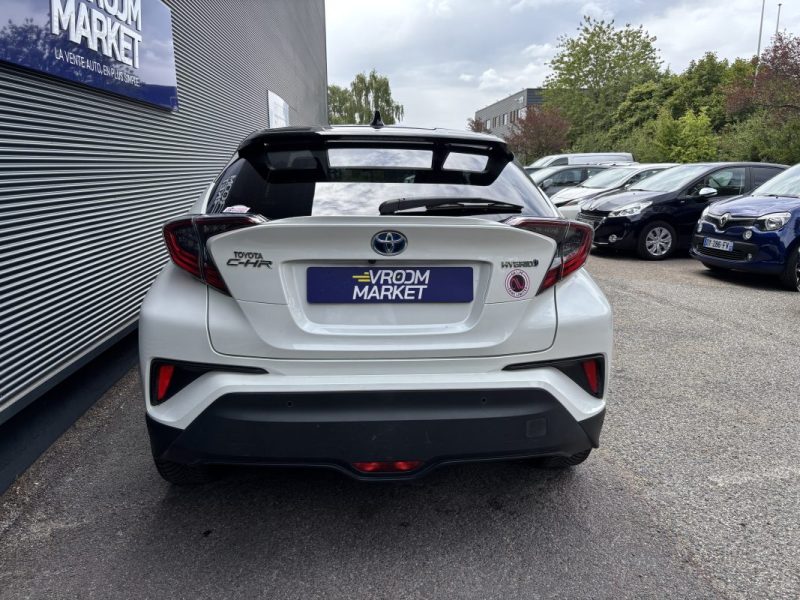 TOYOTA C-HR 122h Collection - JBL