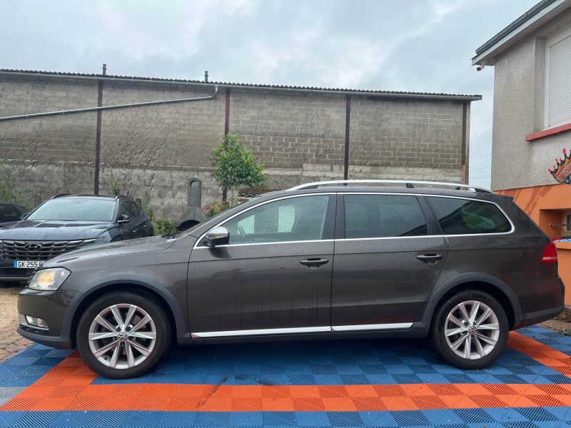 VOLKSWAGEN PASSAT SW 2.0 TDI 140 BLUEMOTION TECHNOLOGY ULTIMATE 4MOTION