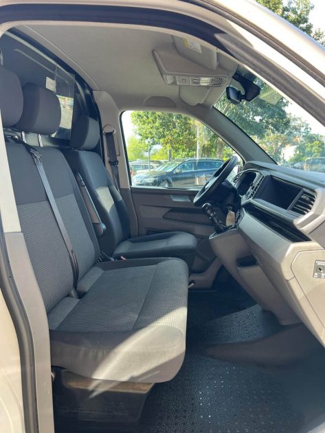 VOLKSWAGEN TRANSPORTER 2021