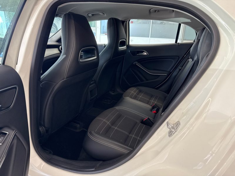 MERCEDES CLASSE GLA 220 d 177 ch Sensation 4Matic 7G-DCT