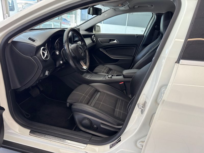 MERCEDES CLASSE GLA 220 d 177 ch Sensation 4Matic 7G-DCT