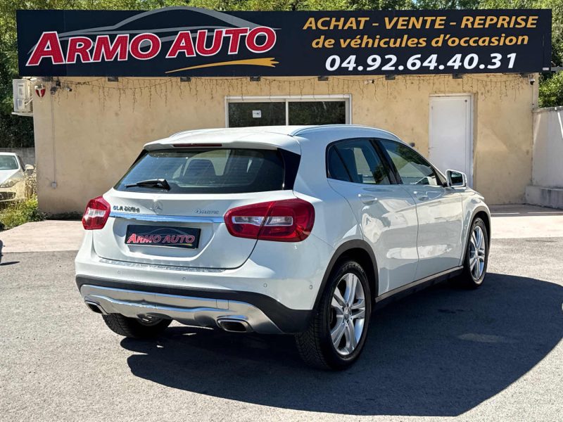 MERCEDES CLASSE GLA 220 d 177 ch Sensation 4Matic 7G-DCT