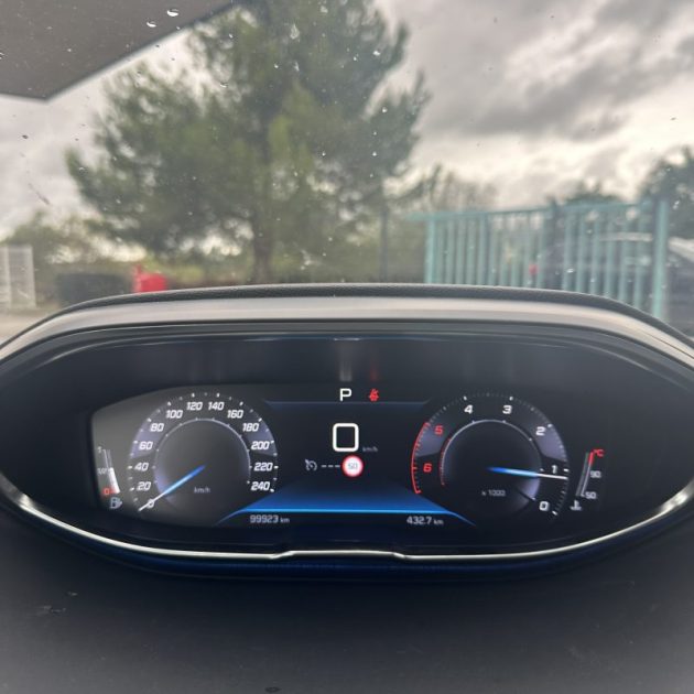 PEUGEOT 5008 1.5 BLUE HDI 130 cv ACTIVE BUSINESS 7 Places Garantie 12 mois