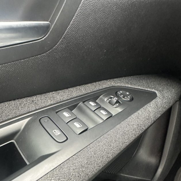 PEUGEOT 5008 1.5 BLUE HDI 130 cv ACTIVE BUSINESS 7 Places Garantie 12 mois