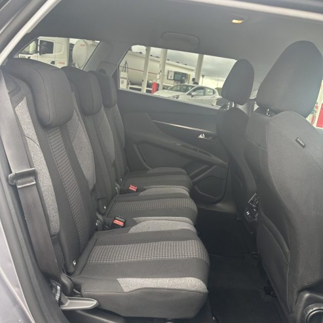 PEUGEOT 5008 1.5 BLUE HDI 130 cv ACTIVE BUSINESS 7 Places Garantie 12 mois
