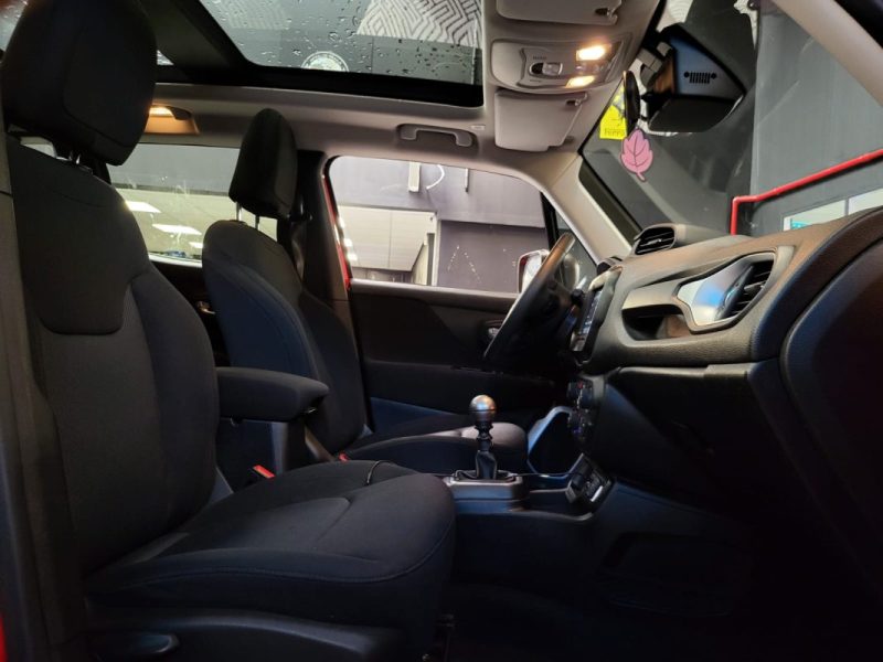 JEEP RENEGADE 1.0 TURBO 120ch S&S LIMITED Quiksilver Edition / TOIT OUVRANT + KEYLESS GO + CARPLAY /