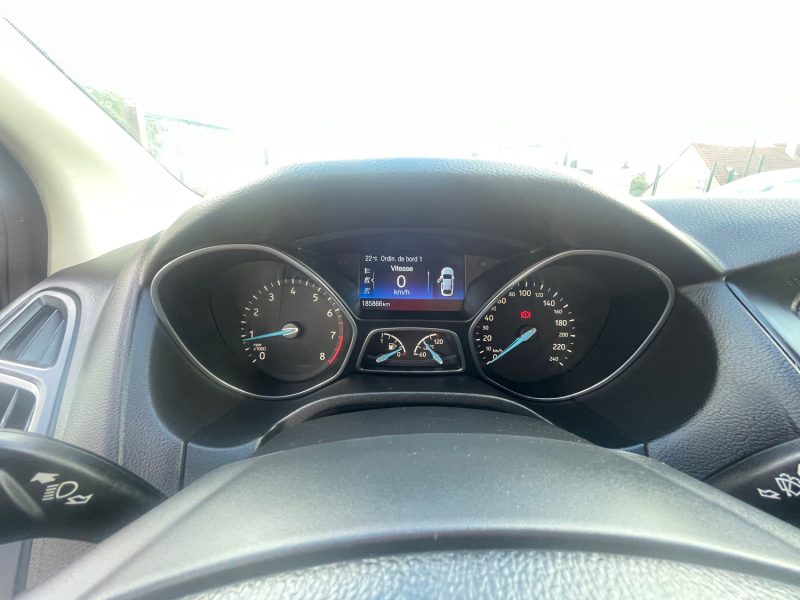 FORD FOCUS 3 PHASE 2 1.0i - 125CV 12V TURBO CRIT'AIR 1 2015
