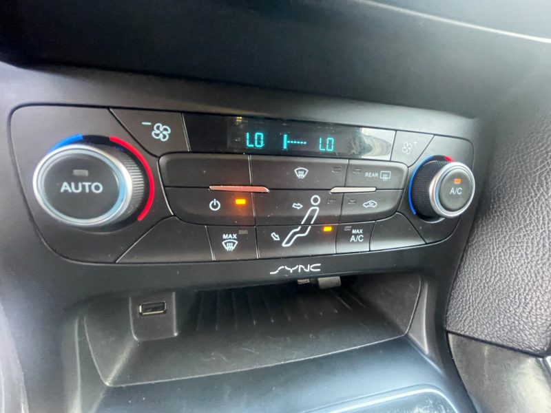 FORD FOCUS 3 PHASE 2 1.0i - 125CV 12V TURBO CRIT'AIR 1 2015